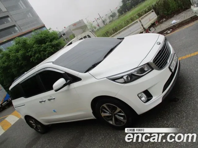 Kia Carnival 2014 thumb 9