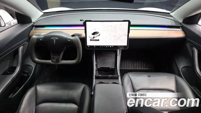 Tesla Model 3 2020 thumb 9