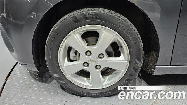 Chevrolet Spark 2016 thumb 2