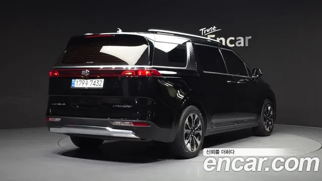 Kia Carnival 2020 thumb 8