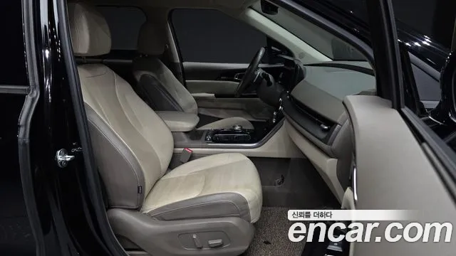 Kia Carnival 2020 thumb 4