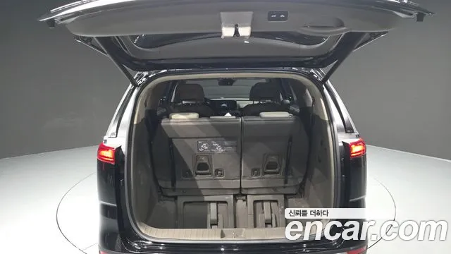 Kia Carnival 2020 thumb 3
