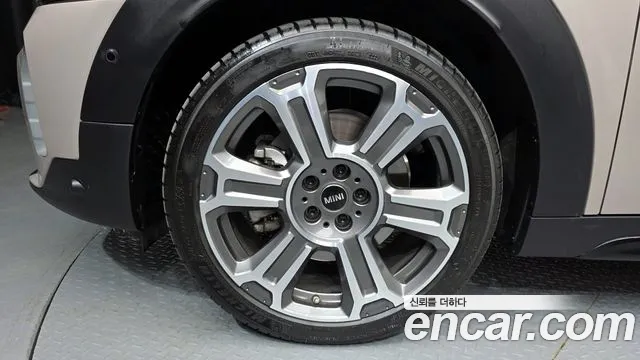 Mini Cooper 2023 thumb 4