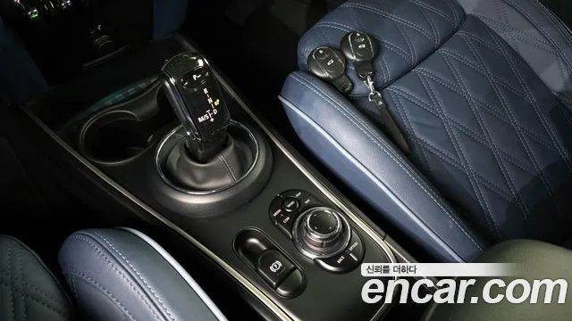 Mini Cooper 2023 thumb 6