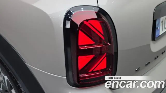 Mini Cooper 2023 thumb 10