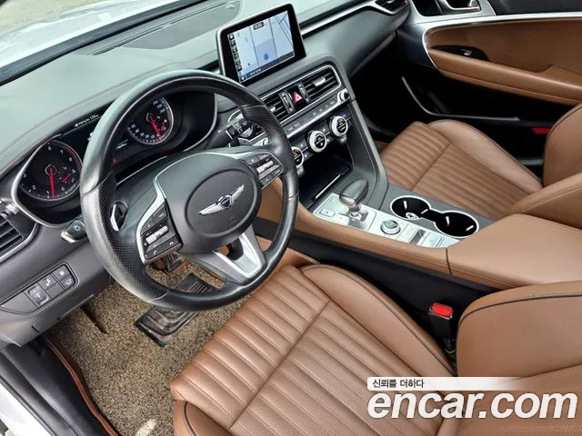 Genesis G70 2019 thumb 11