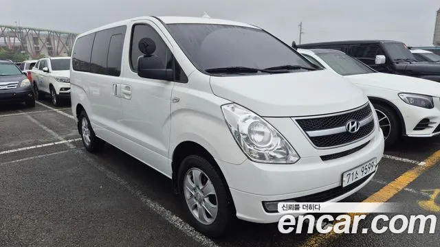 Hyundai Staria 2015 thumb 5