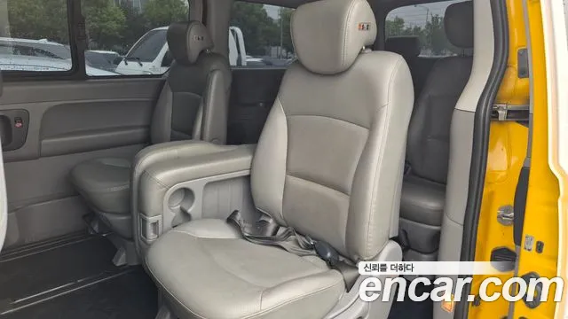 Hyundai Staria 2015 thumb 2