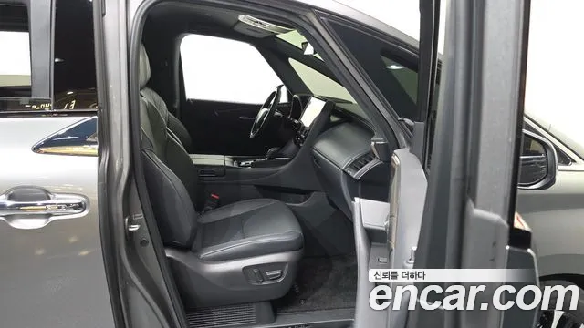 Toyota Alphard 2025 thumb 9