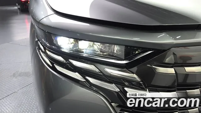 Toyota Alphard 2025 thumb 5
