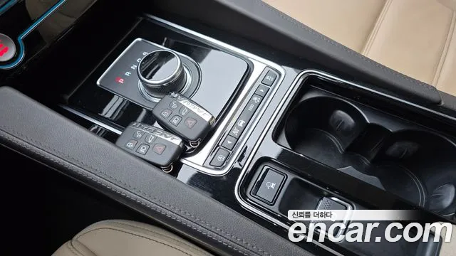 Jaguar F-Pace 2019 thumb 2
