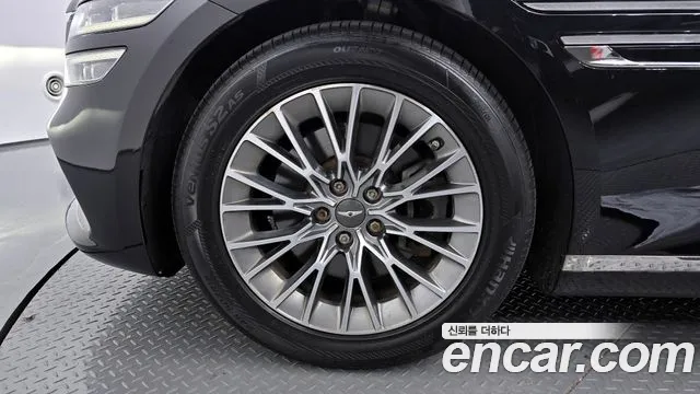 Genesis G80 2020 thumb 9