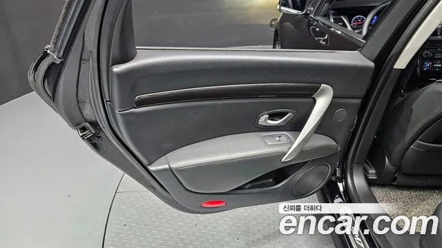 Renault SM7 2019 thumb 12