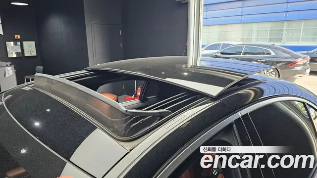 Mercedes-Benz S-Class 2022 thumb 11