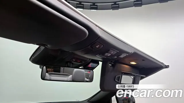Mercedes-Benz E-Class 2018 thumb 4