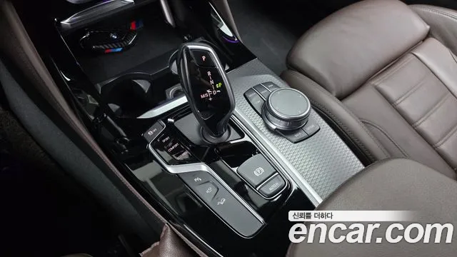 BMW X4 2020 thumb 11