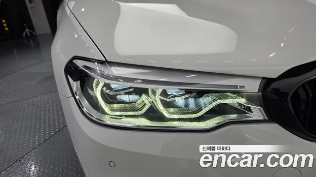 BMW 5 серии 2018 thumb 7