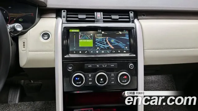 Land Rover Discovery 2018 thumb 12