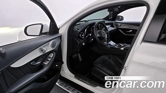 Mercedes-Benz GLC 2019 thumb 12