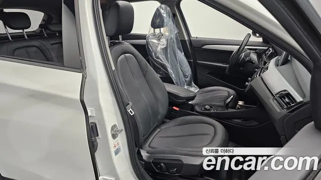 BMW X1 2018 thumb 4
