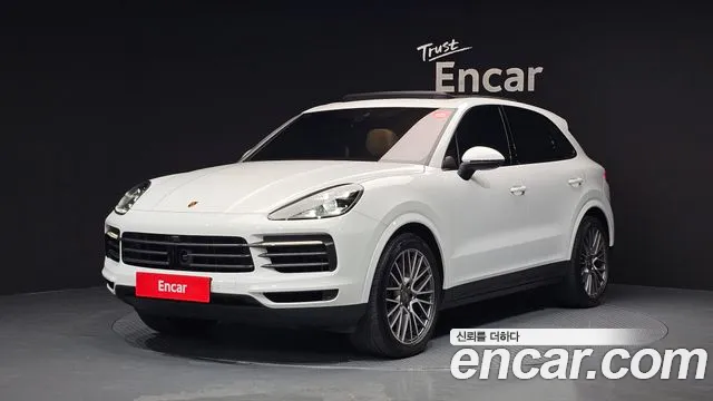 Porsche Cayenne 2022 thumb 2