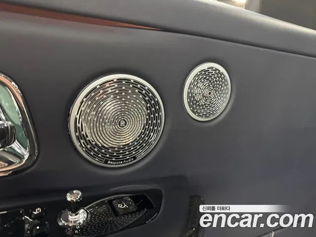 Rolls-Royce Cullinan 2025 thumb 12