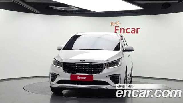Kia Carnival 2019 thumb 11