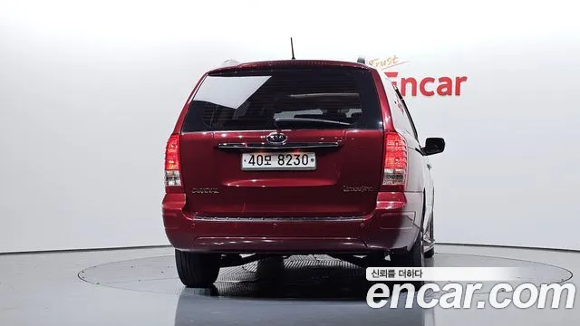 Kia Canival 2011 thumb 11
