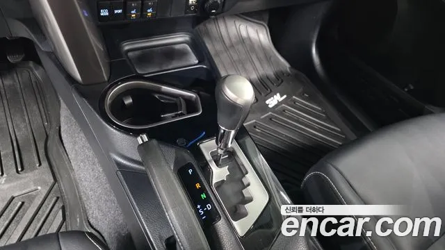Toyota RAV4 2018 thumb 5