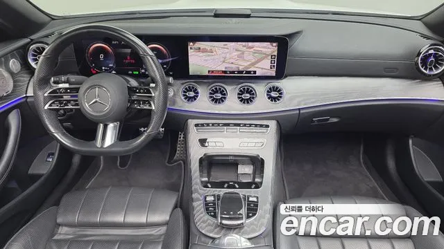 Mercedes-Benz E-Class 2021 thumb 4