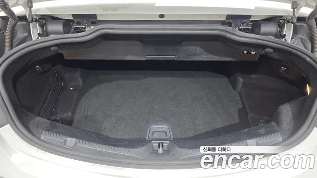 Mercedes-Benz E-Class 2021 thumb 7