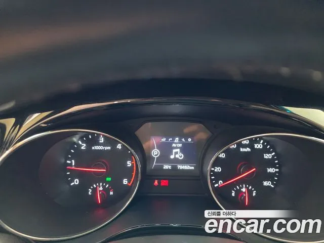 Kia Carnival 2017 thumb 5