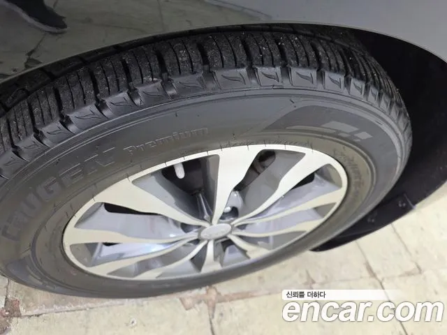 Kia Carnival 2017 thumb 4