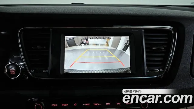 Kia Carnival 2019 thumb 8
