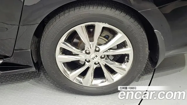 Kia Carnival 2019 thumb 12