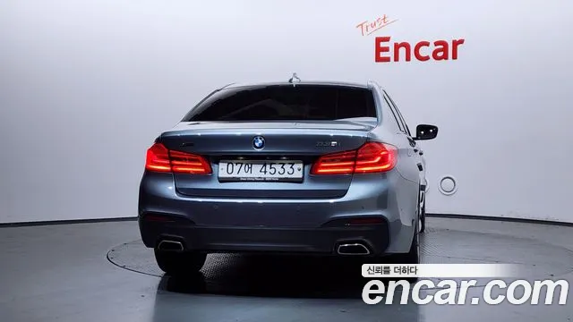 BMW 5 серии 2018 thumb 7