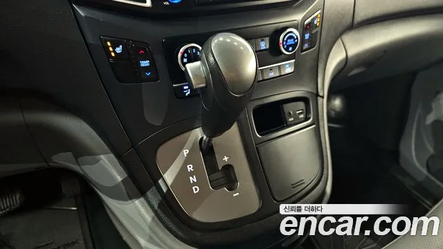 Hyundai Staria 2019 thumb 7