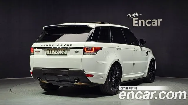 Land Rover Range Rover Sport 2015 thumb 10