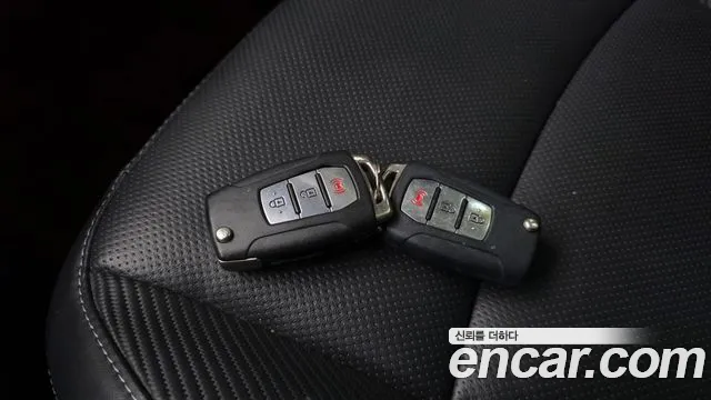 KGM Tivoli 2017 thumb 11