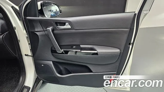 Kia Sportage 2018 thumb 8