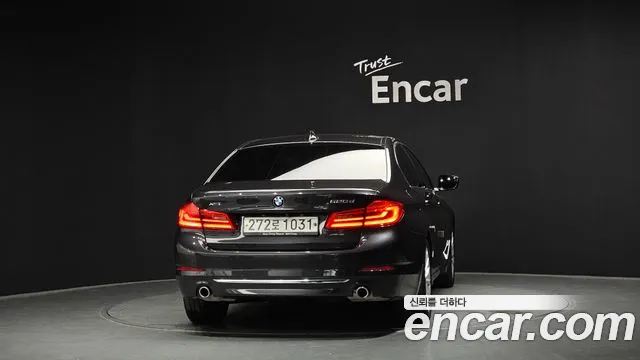 BMW 5 серии 2019 thumb 6