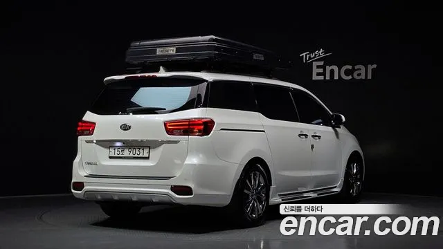Kia Carnival 2018 thumb 10