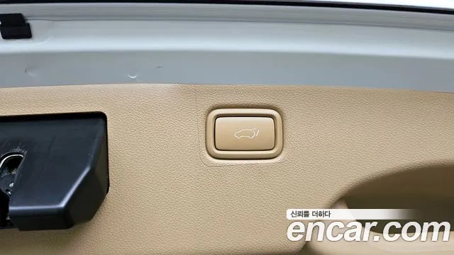 Kia Carnival 2018 thumb 11