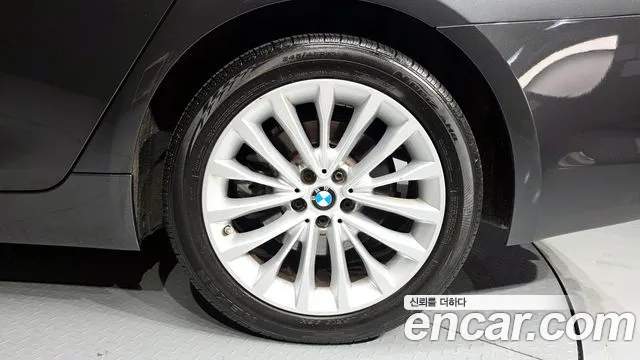 BMW 5 серии 2018 thumb 6