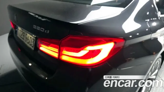 BMW 5 серии 2018 thumb 4
