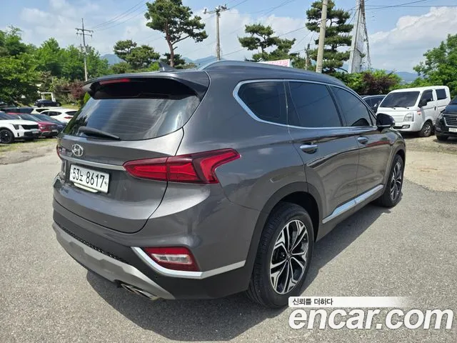 Hyundai Santa Fe 2019 thumb 5