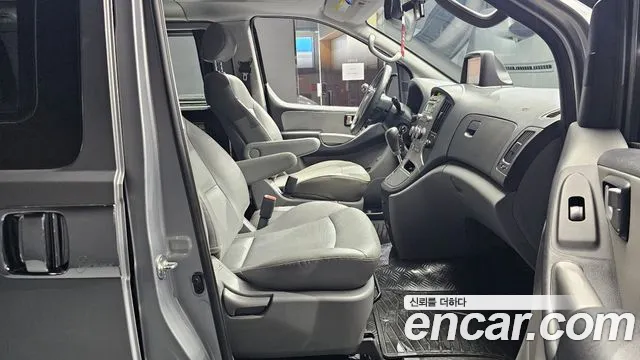 Hyundai Staria 2014 thumb 4