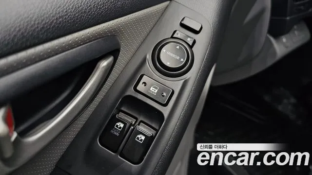 Hyundai Staria 2014 thumb 3