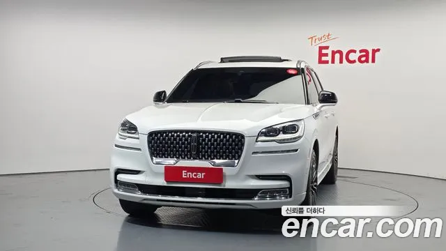 Lincoln Aviator 2023 thumb 9
