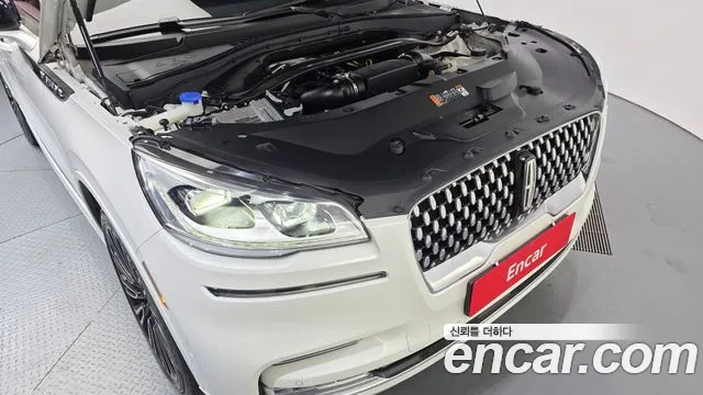 Lincoln Aviator 2023 thumb 3